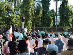 Harga BBM dan Sembako Tak Memihak Rakyat, BEM Sumenep Duduki Gedung DPRD