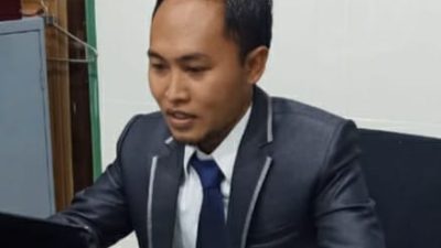 NAIK TANGGA SOSIAL MEMBUAT MANUSIA SERING LUPA ASAL