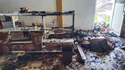 Sebuah Swalayan Di Sumenep Diamuk Si Jago Merah, Berikut Kronologisnya