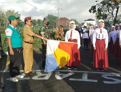 Camat Mulai Lomba Gerak Jalan Tingkat SD/SMP se-Kecamatan Guluk-Guluk, Luar Biasa Peserta Mencapai Ratusan Regu