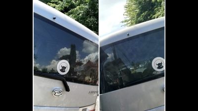 Sticker Partai Warnai Mobil Siaga Desa Belluk Raja, Kades: Mau Dibuka Takut Merusak Kacanya