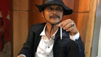 Meramal Sikap Diamnya Dibalik Program Pengadaan Batik ASN