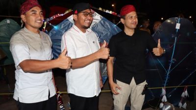 Pantai Lombang Jadi Saksi Indahnya Festival Layang-Layang LED Yang Digelar Pemkab Sumenep