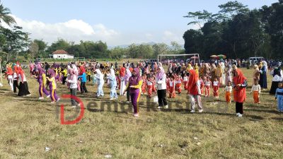 Senam Bersama Jadi Tanda Dimulainya Perlombaan HUT RI ke-78 di Kecamatan Guluk-Guluk