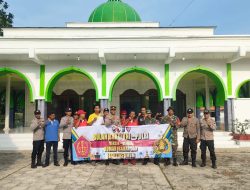 Dalam Rangka Bulan Bakti TNI-POLRI, Tiga Pilar Kecamatan Guluk-Guluk Gelar Kerja Bakti Membersihkan Masjid Al Anwar Kebun Jeruk