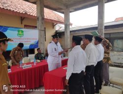 Lantik Tiga Formasi Jabatan Perangkat Desa Baru, Kades Bakeong: Selamat, Tunaikan Amanah dan Kewajiban Saudara