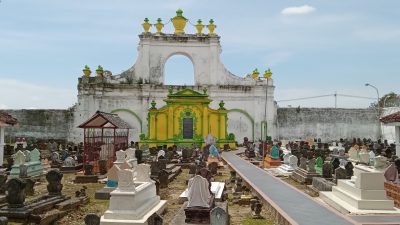 Rekomendasi 3 Tempat Wisata Religi Popular Saat Mudik Lebaran 2024, Ada Asta Tinggi Sumenep