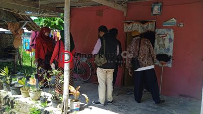 Didampingi Kades Murtajih, DPRKP, Dinsos dan BAZNAS Pamekasan Survei Rumah Ummi Kalsum