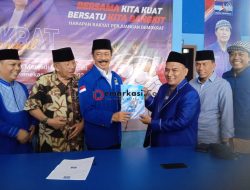 Fattah Jasin, Bakal Calon Bupati Pamekasan Kembalikan Berkas Pendaftaran ke Kantor Demokrat