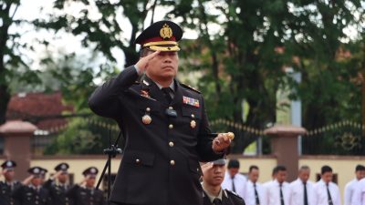 Di Tengah Guyuran Hujan, Kapolres Sumenep Gelar Upacara Peringati Hari Kebangkitan Nasional