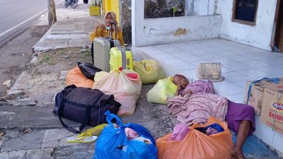 Dua Gelandangan di Pamekasan Berpindah-pindah Tempat Sekedar Berteduh dan Tidur