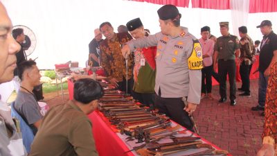 Perdana, Polres Sumenep Fasilitasi Pameran Keris dan Batu Akik se-Indonesia
