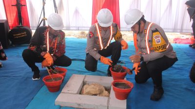Kapolda Jatim Letakkan Batu Pertama Gedung Satya Haprabu Polres Sumenep