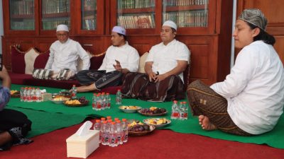 Dalam Rangka Cooling System Jelang Pilkada 2024, Kapolres Sumenep dan Buya Arrazy Silaturahmi ke Ponpes Al-Karimiyyah