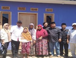 Bupati Sumenep Kunjungi Ibu Hamidah Penerima RTLH di Desa Bragung