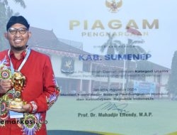 Luar Biasa, Bupati Sumenep Satu-satunya Penerima UHC Awards Kategori Utama Dari Wapres RI