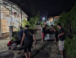 Demi Kenyamanan Masyarakat, Kades Karduluk Bergotongroyong Sasar Jalan Poros Desa Meskipun Malam Hari