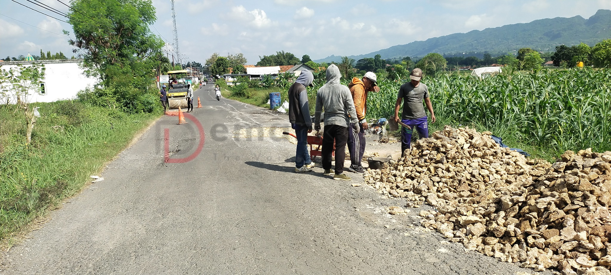 Masyarakat Apresiasi Langkah Cepat Pemkab Sumenep Perbaiki Jalan Rusak di Kecamatan Guluk-Guluk