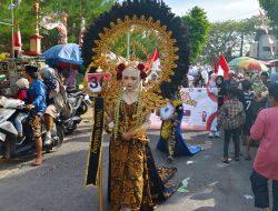 Ribuan Peserta Ikuti Pawai Budaya Kecamatan Guluk-Guluk dalam Rangka HUT ke-80 RI