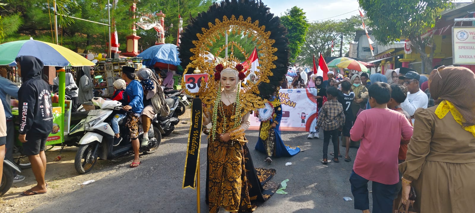 Ribuan Peserta Ikuti Pawai Budaya Kecamatan Guluk-Guluk dalam Rangka HUT ke-80 RI