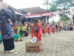 Semangat Gotong Royong Warnai Lomba Lari Estafet Bola Tingkat TK/RA di Kecamatan Guluk-Guluk