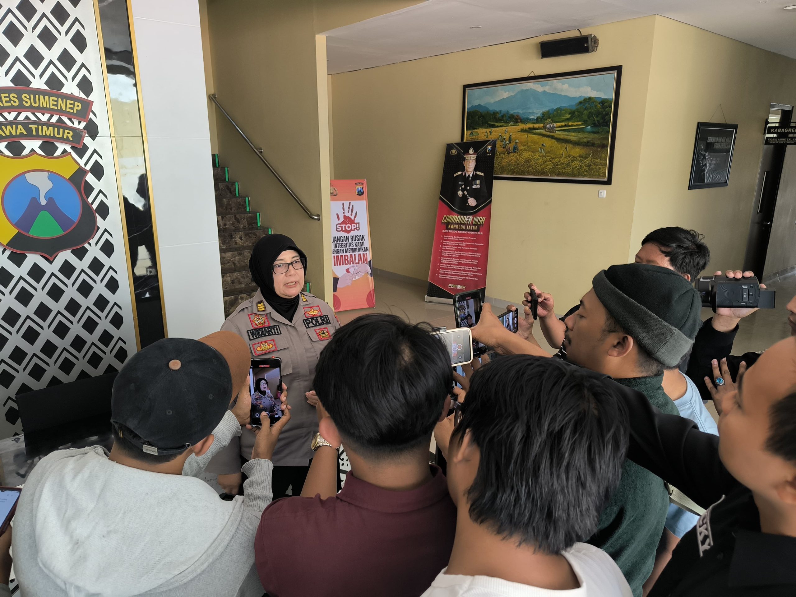 Polisi Tangani Kasus Penemuan Mayat Bayi dalam Kardus Rumah Kos di Arjasa Sumenep