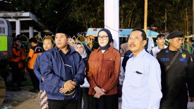 Anggota DPR RI Datangi Korban Musibah Ponpes Al-Khoziny Sidoarjo