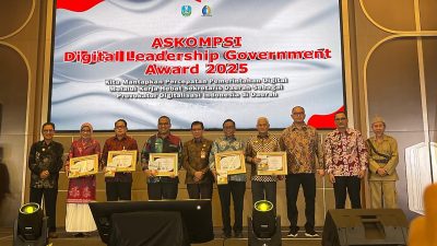Kemendagri Apresiasi 15 Sekda Unggul dalam Kepemimpinan Digital di Acara ASKOMPSI ADLGA 2025 Kemendagri Apresiasi 15 Sekda Unggul dalam Kepemimpinan Digital di Acara ASKOMPSI ADLGA 2025