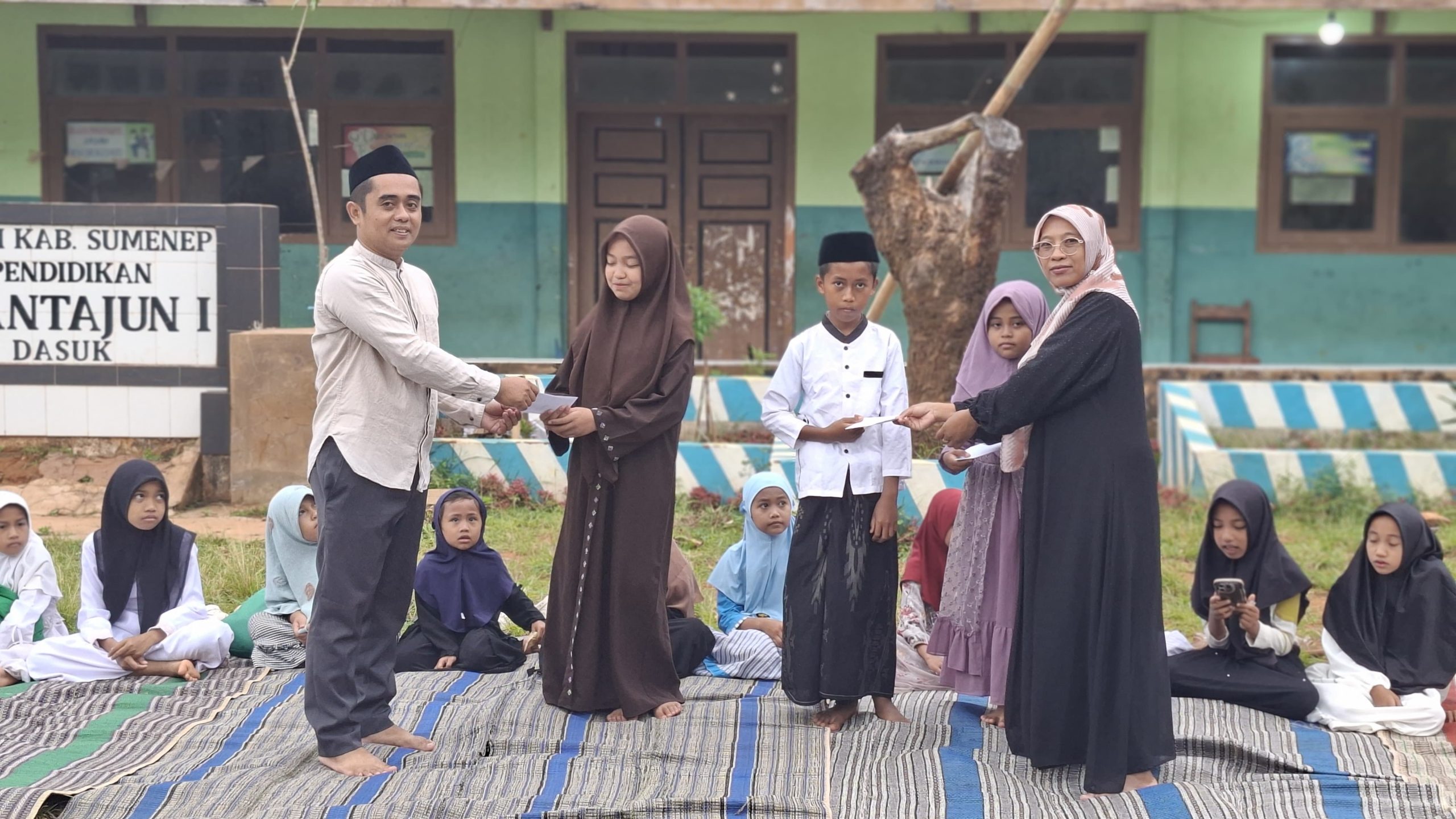 SDN Mantajun I Berbagi Kebaikan di Bulan Ramadan