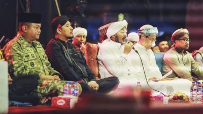 Sumenep Bersholawat Wujud Syukur dan Evaluasi Satu Tahun Kepemimpinan FAHAM