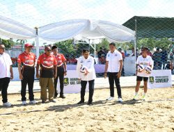 Bupati Fauzi: Kejurprov Bola Voli Pantai Jadi Panggung Lahirnya Atlet Masa Depan
