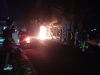 BREAKING NEWS: Motor Yamaha Vario Hangus Terbakar di Jalan Guluk-Guluk – Pakong