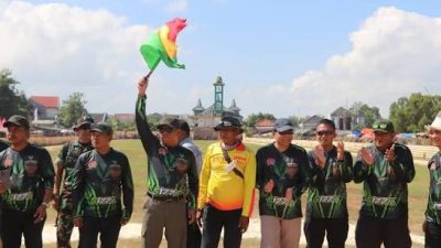 48 Pasang Sapi Adu Kecepatan, Kerapan Sapi HUT Korem 084/Bhaskara Jaya Pikat Ribuan Warga Sumenep