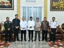 Sinergi Pusat-Daerah Diperkuat, Menhub RI Sambangi Bupati Sumenep Bahas Penanganan KM Mutiara Sentosa II